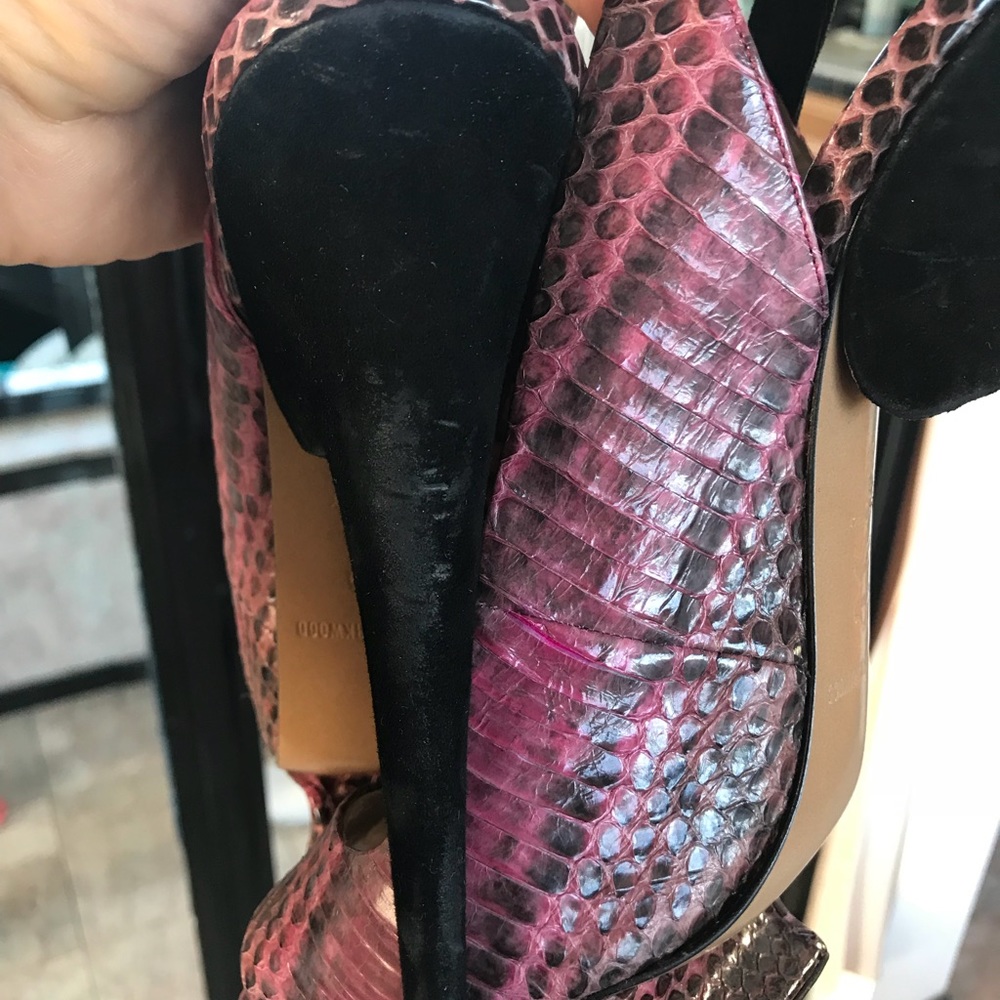Shoes - Picture 5 of 8